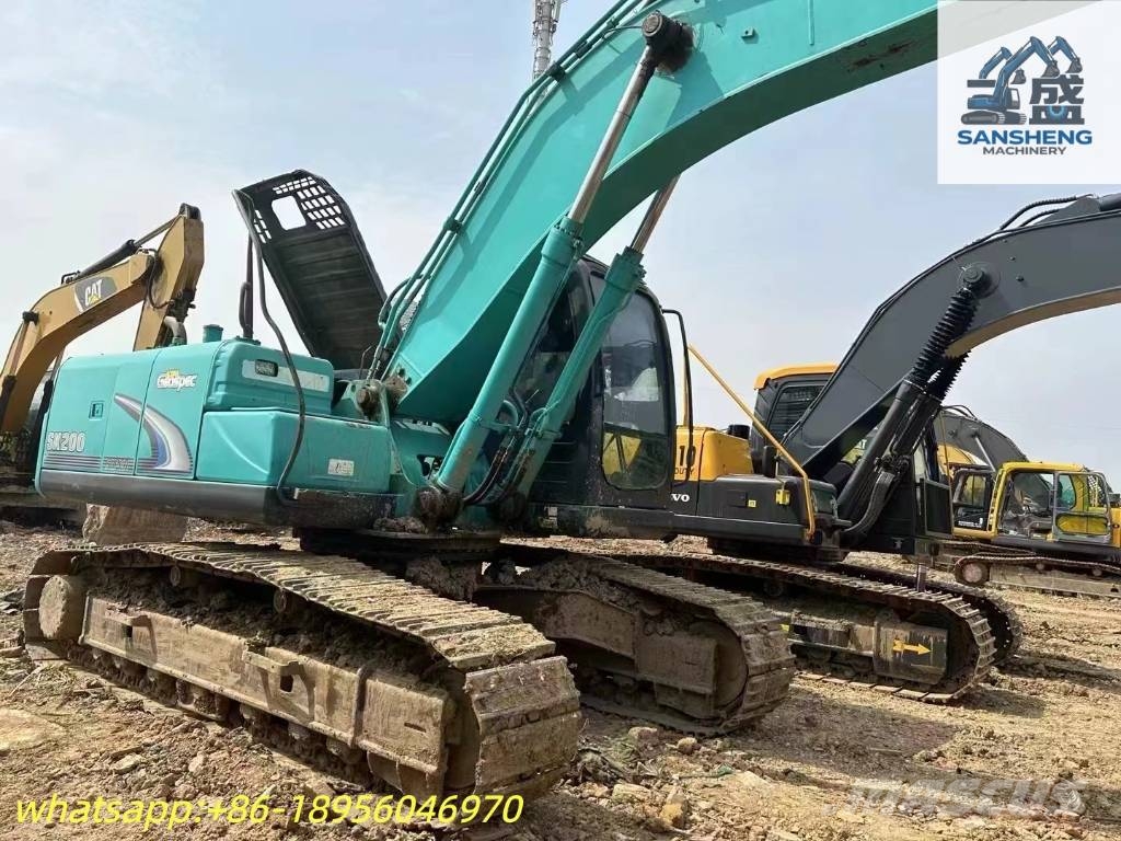 Kobelco SK 200 Vikšriniai ekskavatoriai