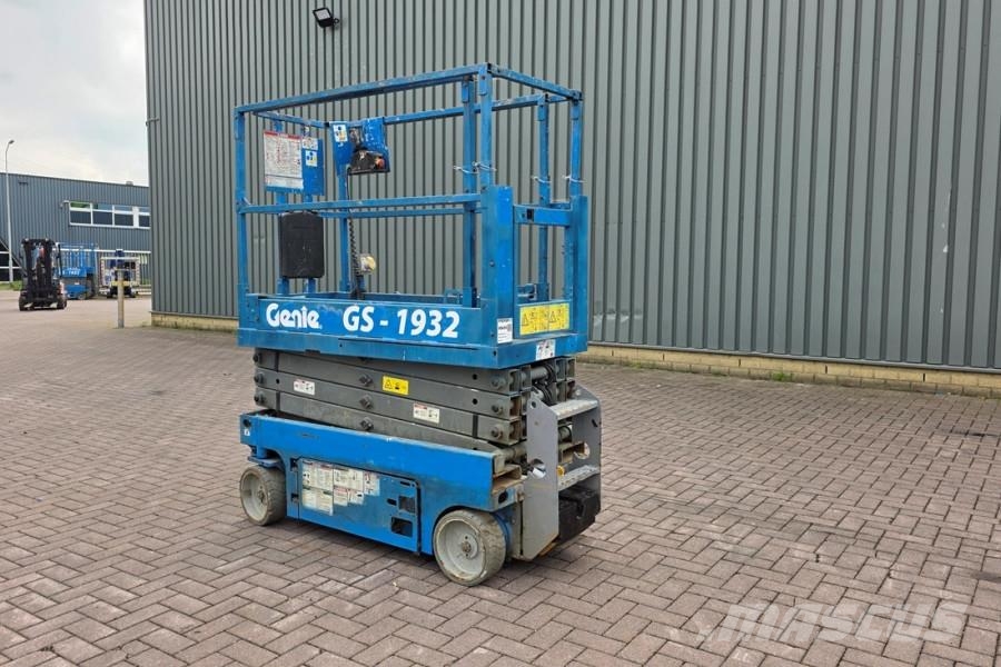 Genie GS1932 Electric, Working Height 7.8 m, 227kg Capac Saxliftar