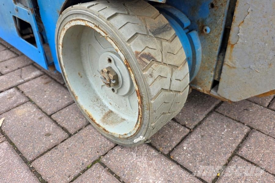 Genie GS1932 Electric, Working Height 7.8 m, 227kg Capac Saxliftar