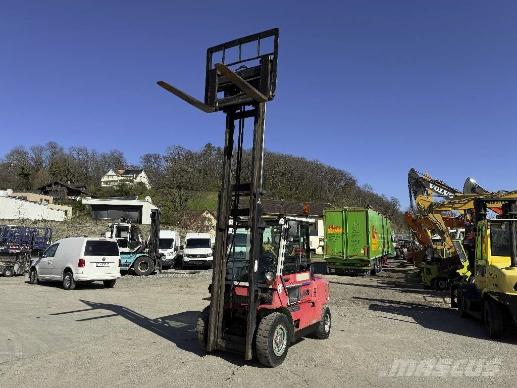 Mitsubishi FD 35 Seitenschieber Zinken Gabel Kabine Dizelski viličari