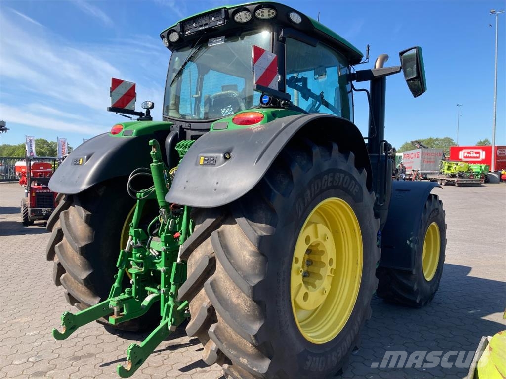 John Deere 6R215 Ďalšie poľnohospodárske stroje