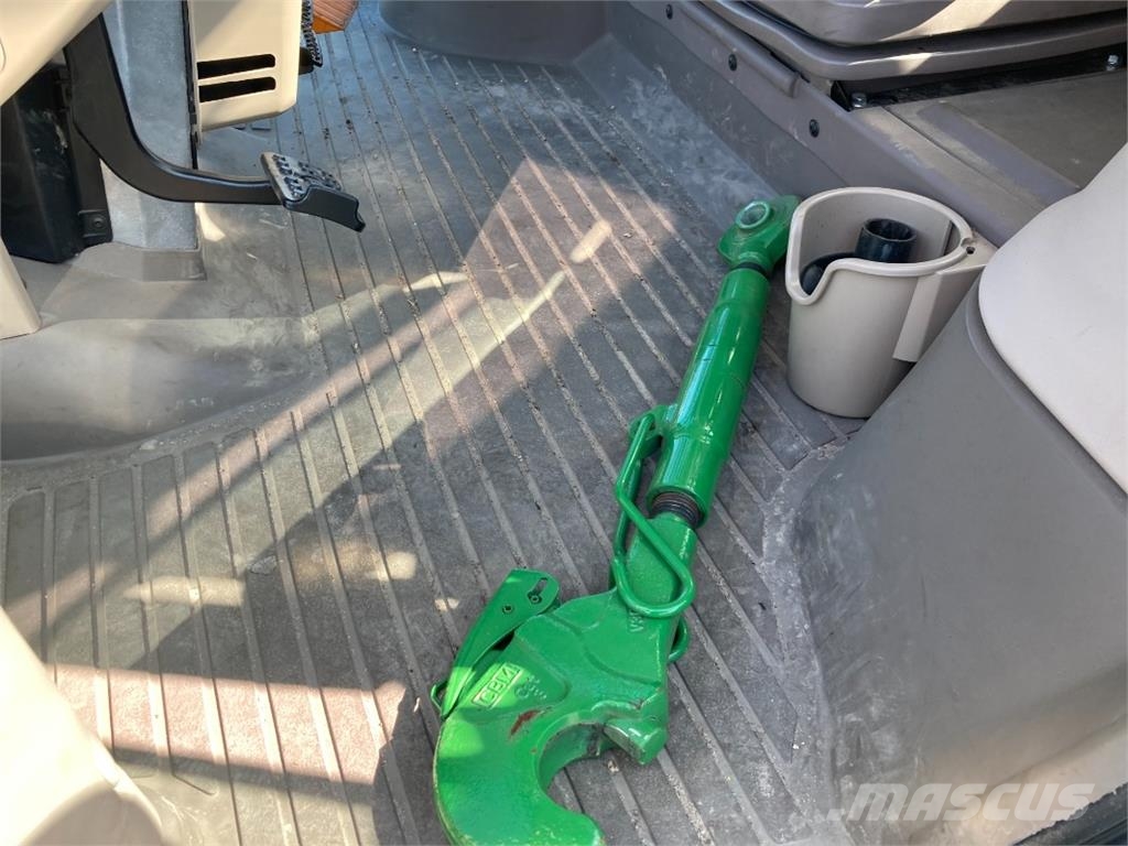 John Deere 6R215 Ďalšie poľnohospodárske stroje
