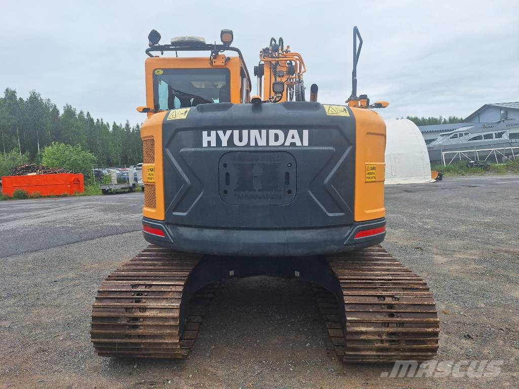 Hyundai HX 130 LCR Excavadoras sobre orugas