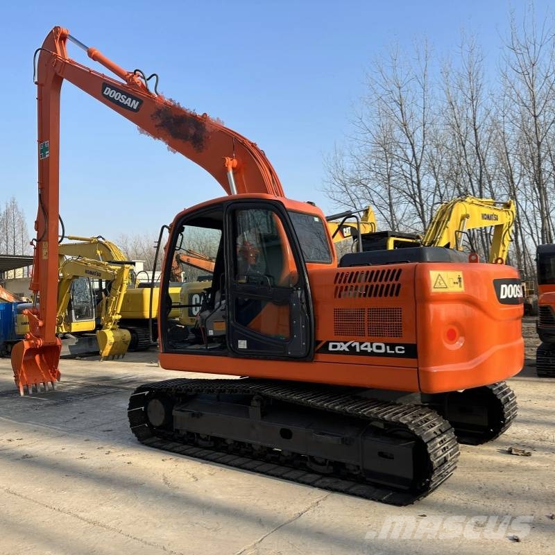 Doosan DX 140 LC 履带挖掘机