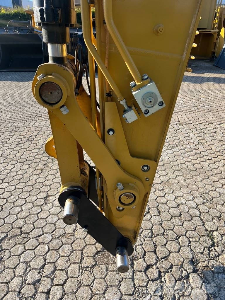 CAT 317 NG with 210 hours Crawler excavators