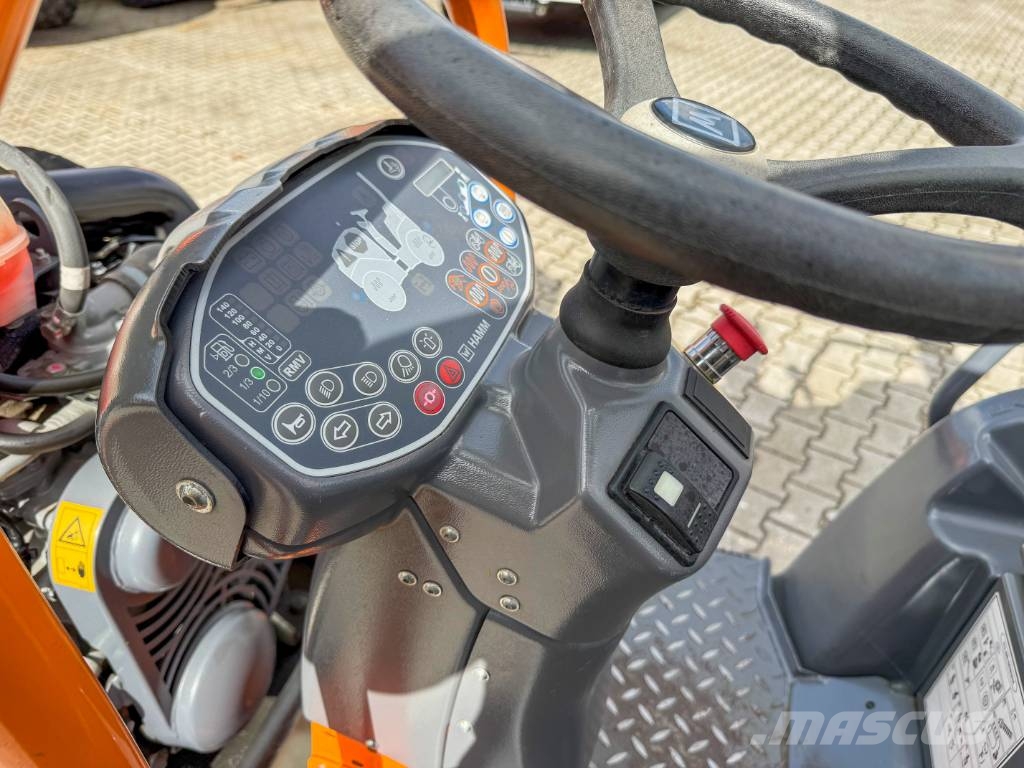 Kubota HD12i VO VIO Oszillation 24 kW Tandemwalzen
