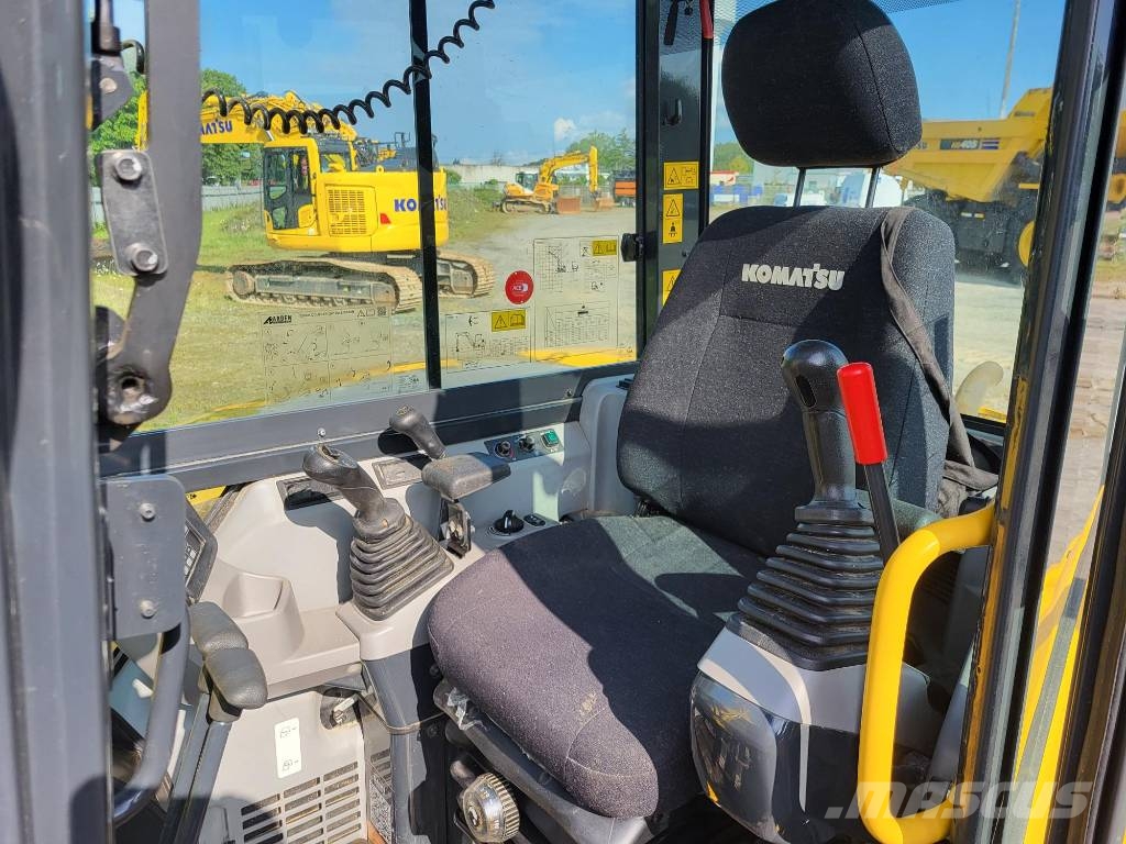 Komatsu PC80MR-5 حفارات وسط 7 طن - 12 طن