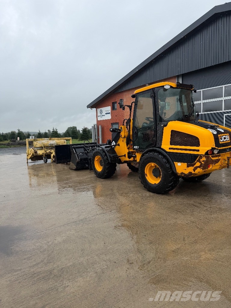 JCB 407 AGRI Pyöräkuormaajat
