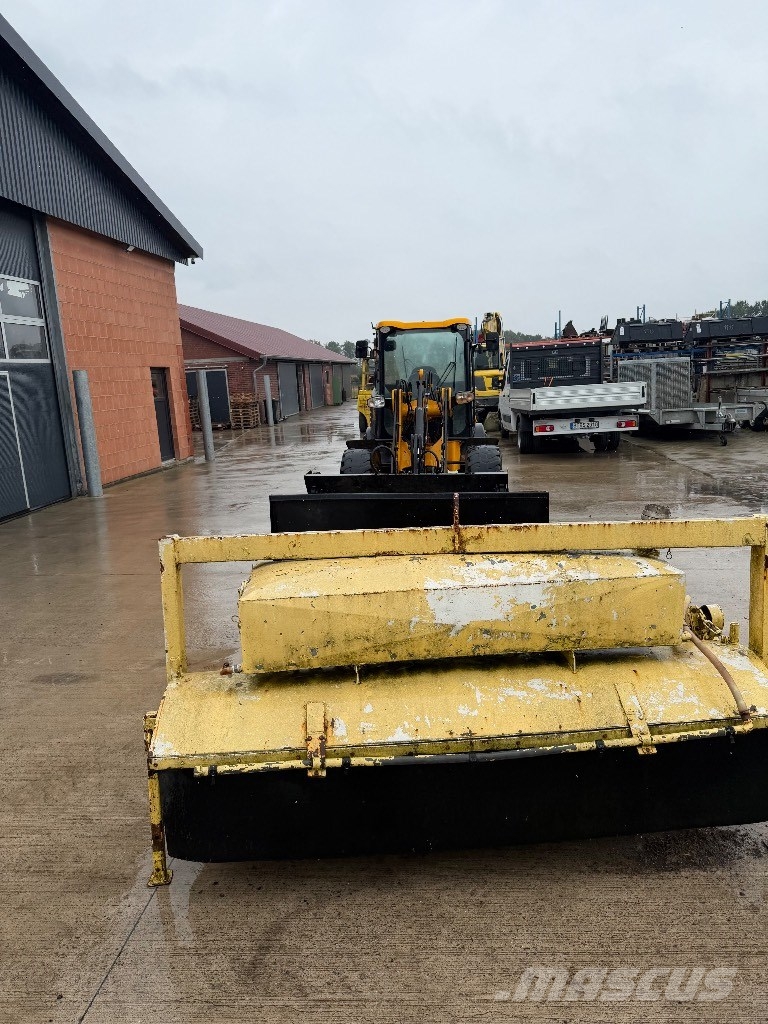 JCB 407 AGRI Pyöräkuormaajat