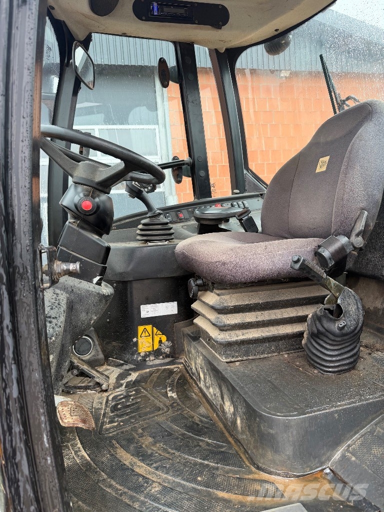 JCB 407 AGRI Pyöräkuormaajat