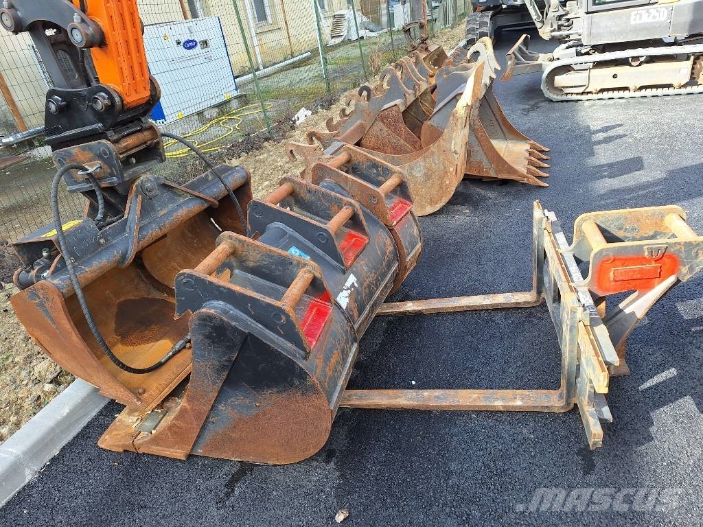 Doosan DX 57 W Ekskavatori uz riteņiem