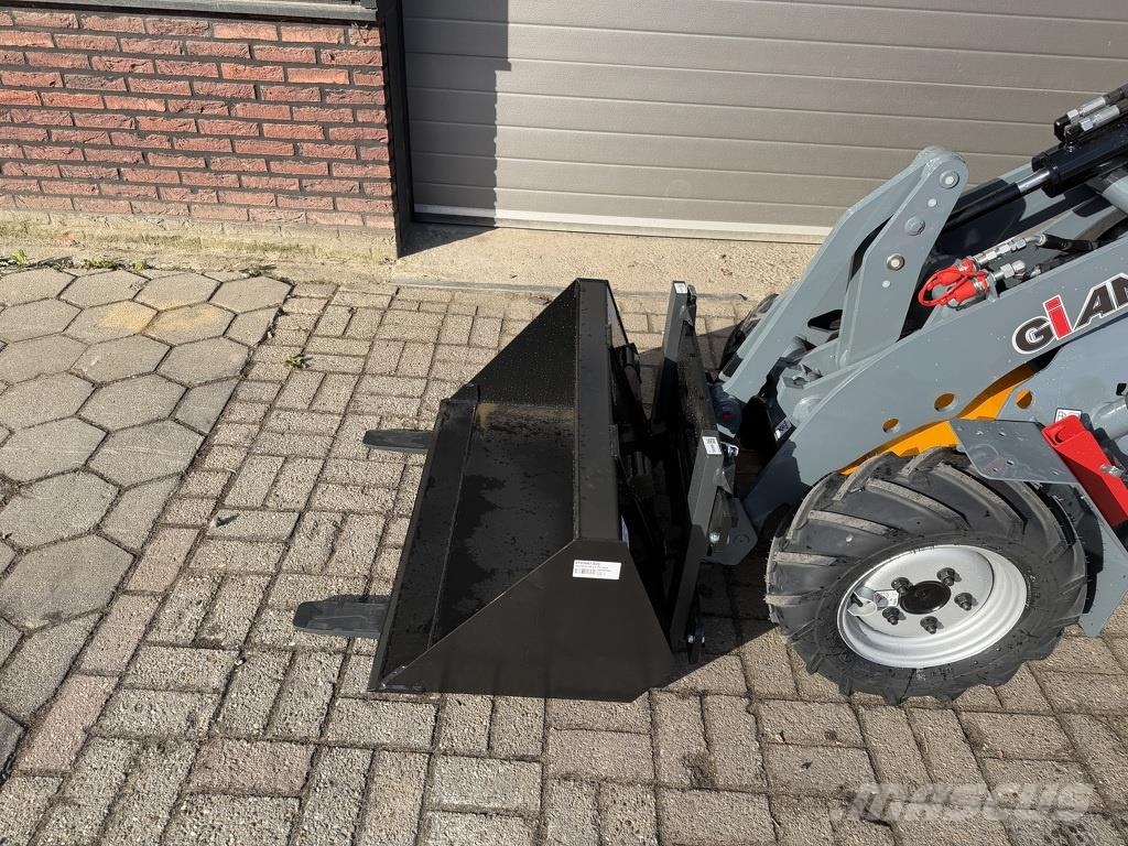 GiANT G1100 G1200 minishovel NIEUW budget uitvoering €34 Hjullastare