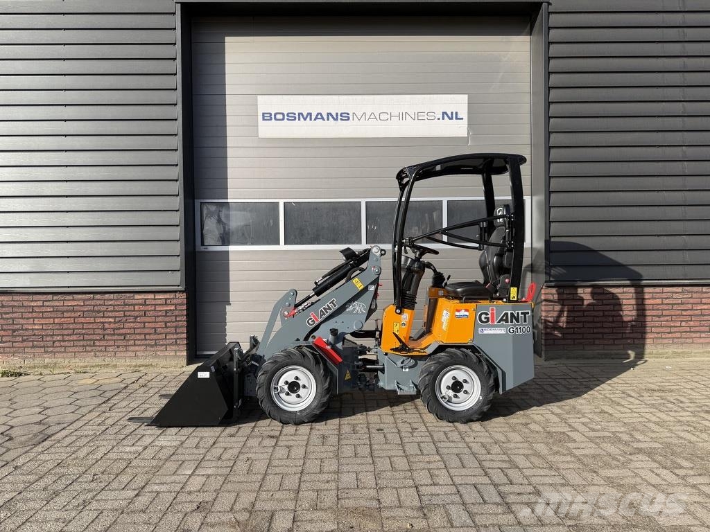 GiANT G1100 G1200 minishovel NIEUW budget uitvoering €34 Hjullastare