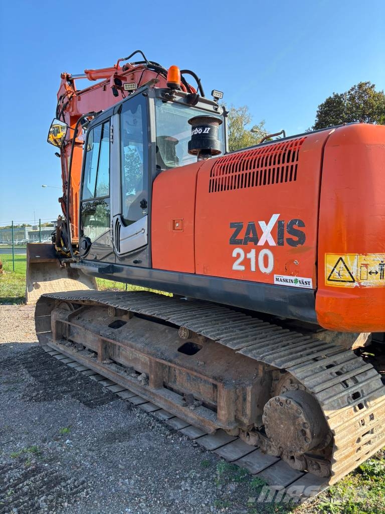 Hitachi ZX 210 LC-3 Gravemaskiner på larvebånd
