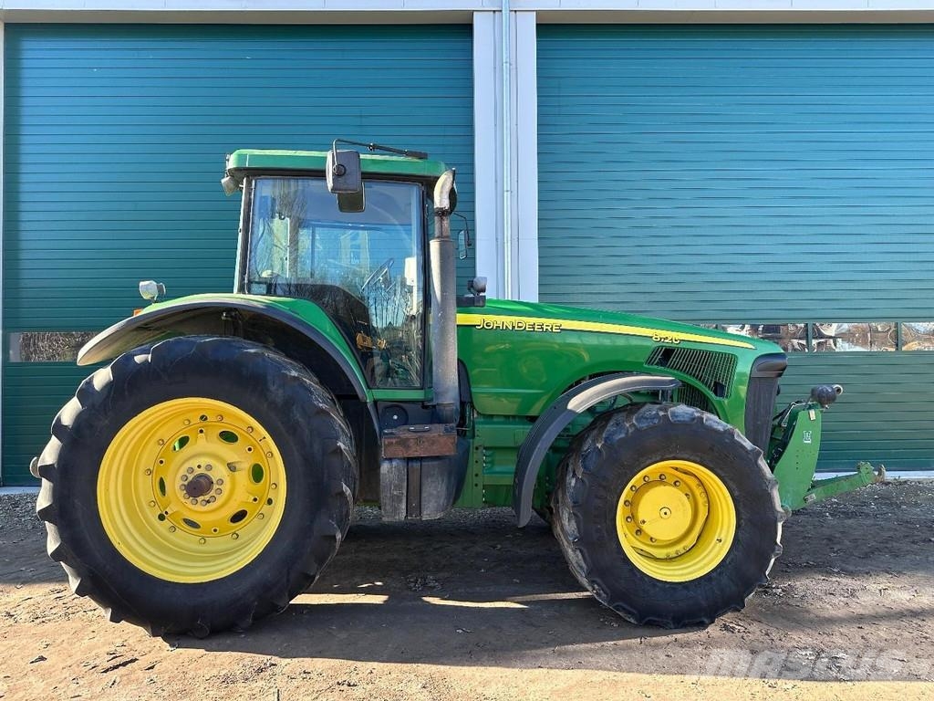 John Deere 8120 Powershift Tractoare