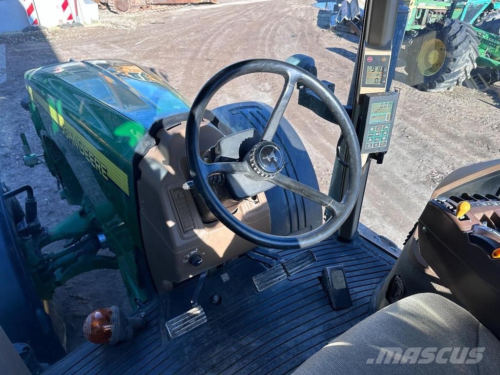 John Deere 8120 Powershift Tractoare