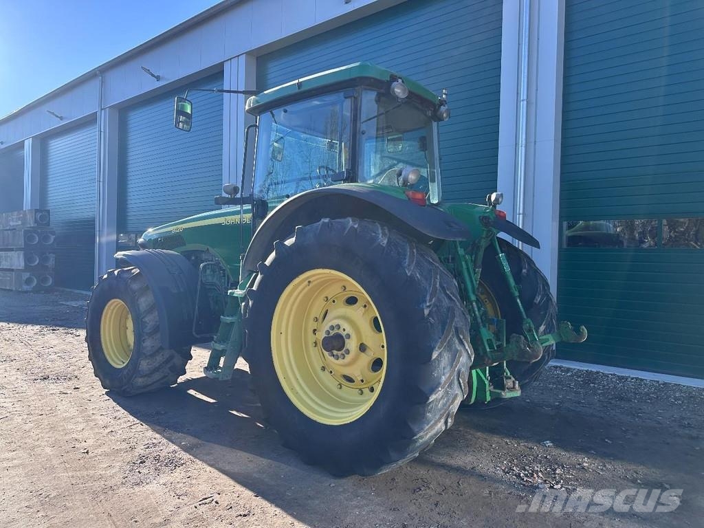 John Deere 8120 Powershift Tractoare