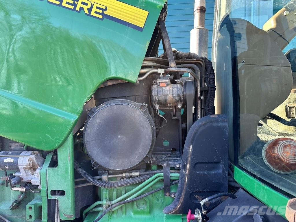 John Deere 8120 Powershift Tractoare
