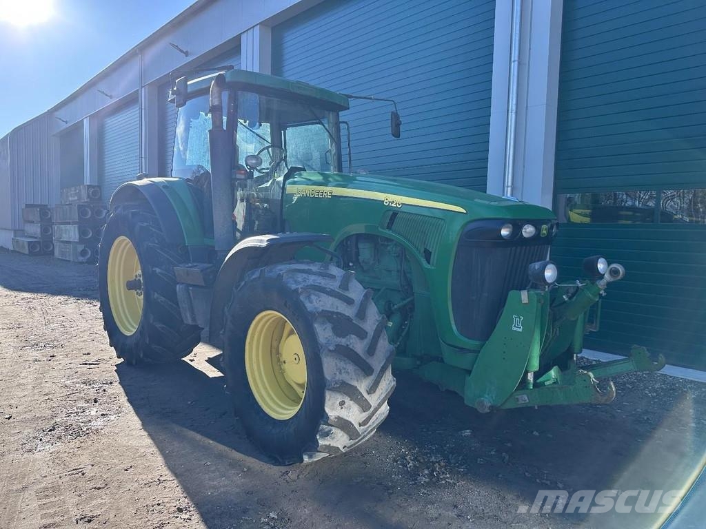 John Deere 8120 Powershift Tractoare