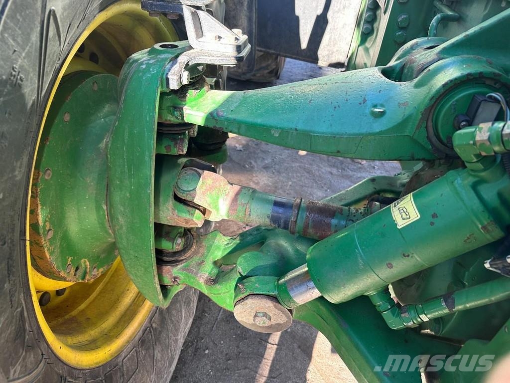 John Deere 8120 Powershift Tractoare