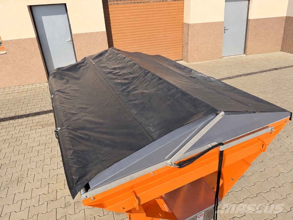 Bucher Giletta KA 2000 C Розсіювачі солі та піску