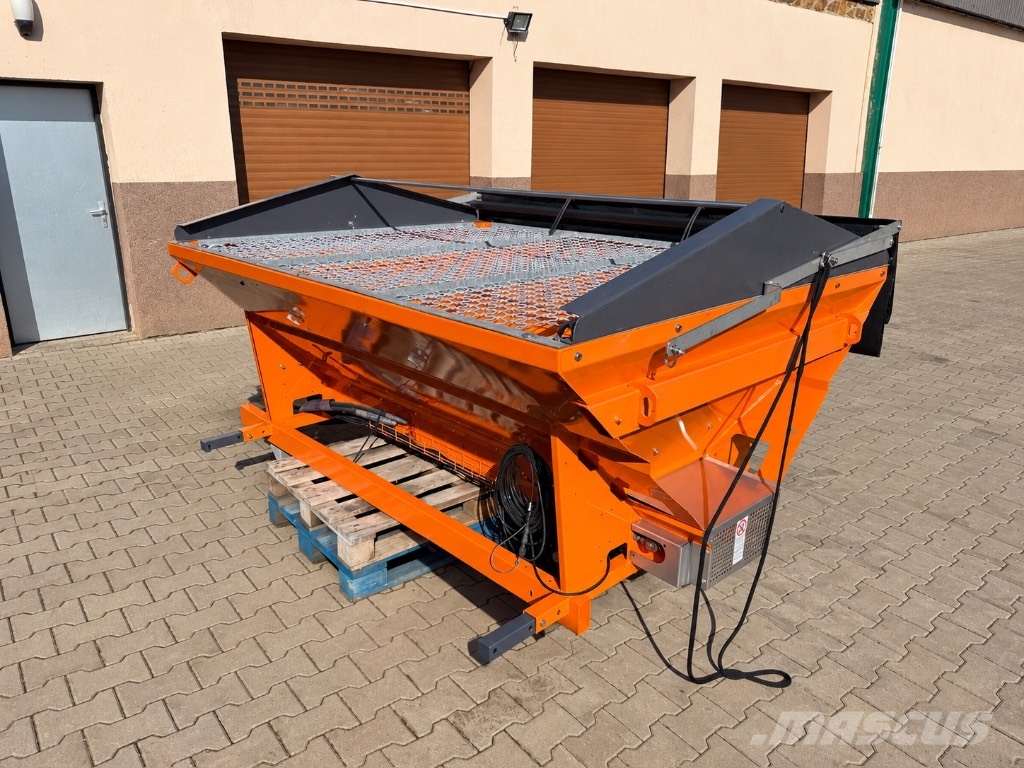 Bucher Giletta KA 2000 C Розсіювачі солі та піску