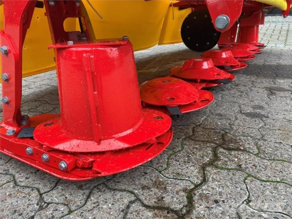 Pöttinger NOVACAT 301 ALPHA MOTION Mower-conditioners