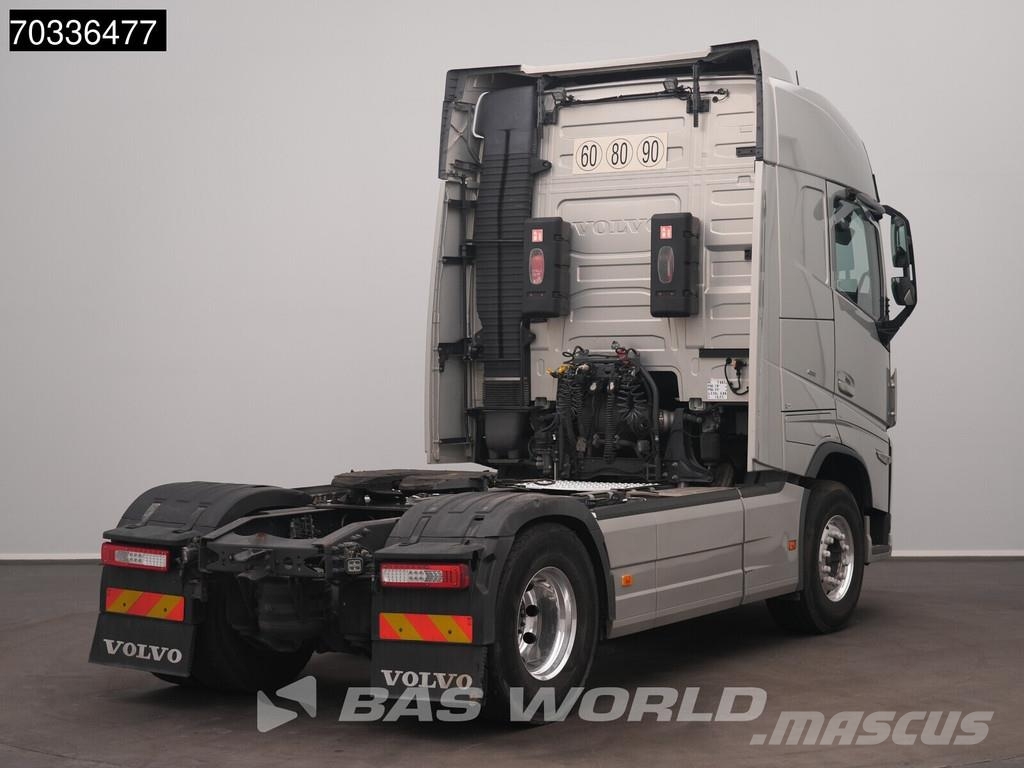 Volvo FH 500 FH 4X2 ADR 2x Tanks I-ParkCool Navi ACC PTO Тягачі