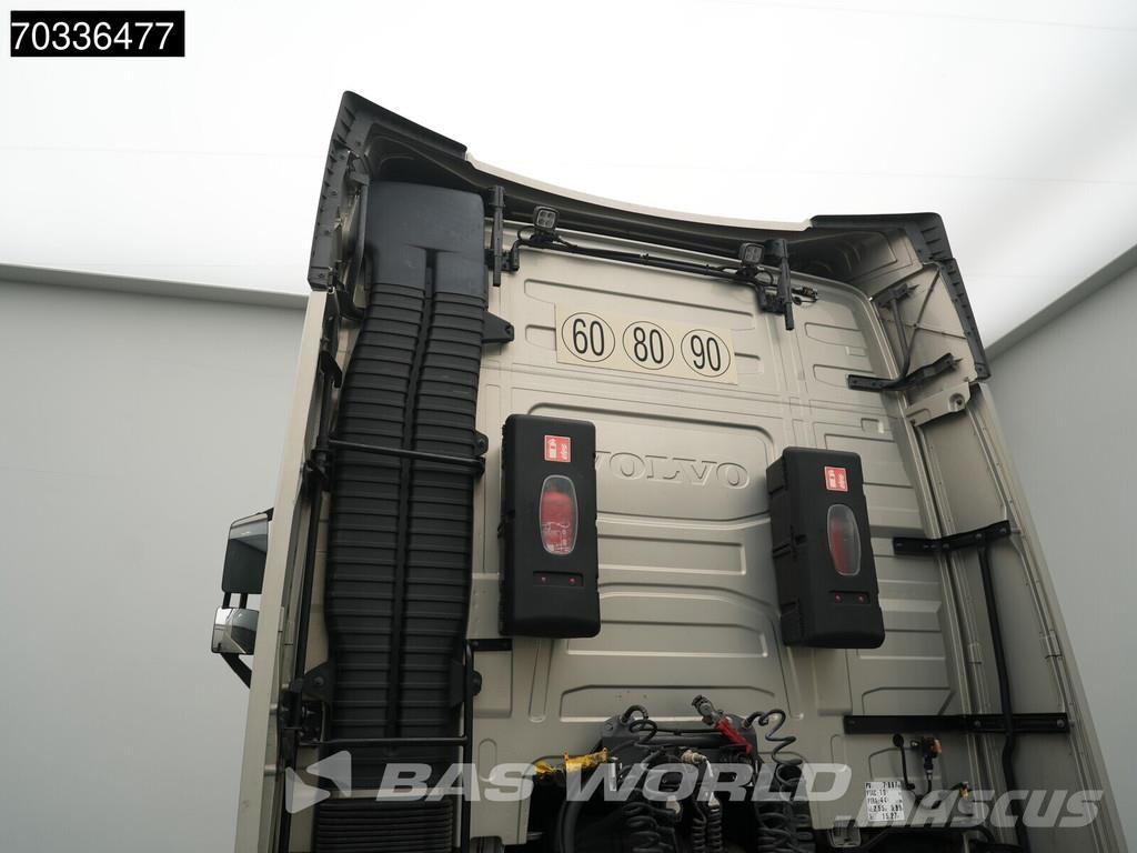Volvo FH 500 FH 4X2 ADR 2x Tanks I-ParkCool Navi ACC PTO Тягачі