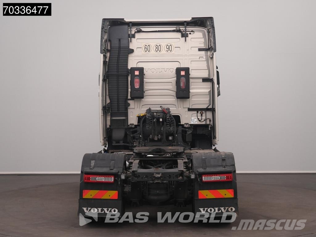 Volvo FH 500 FH 4X2 ADR 2x Tanks I-ParkCool Navi ACC PTO Тягачі