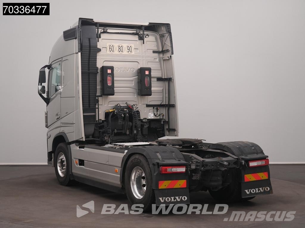 Volvo FH 500 FH 4X2 ADR 2x Tanks I-ParkCool Navi ACC PTO Тягачі