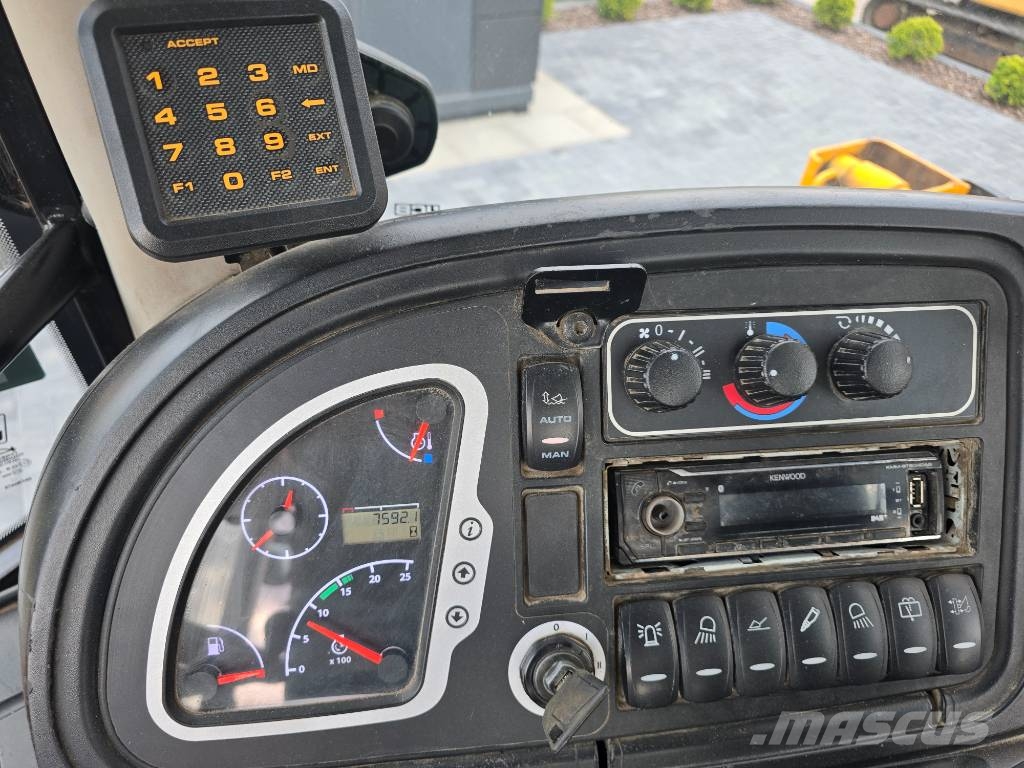 JCB 3 CX Contractor TLB's