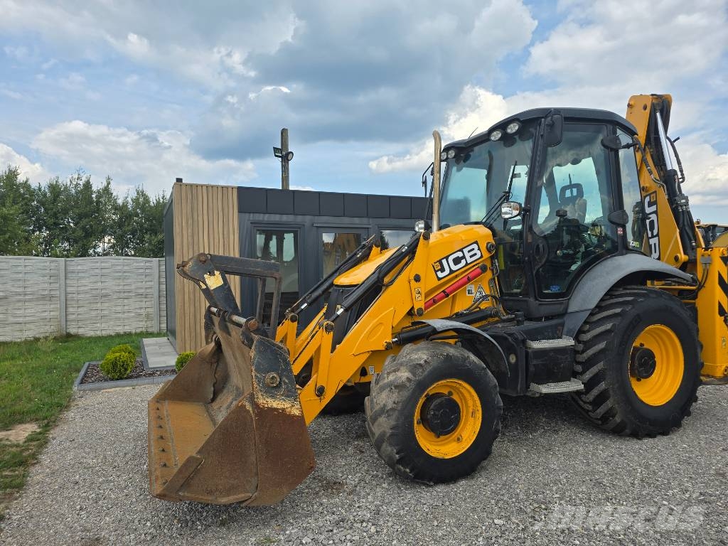 JCB 3 CX Contractor TLB's