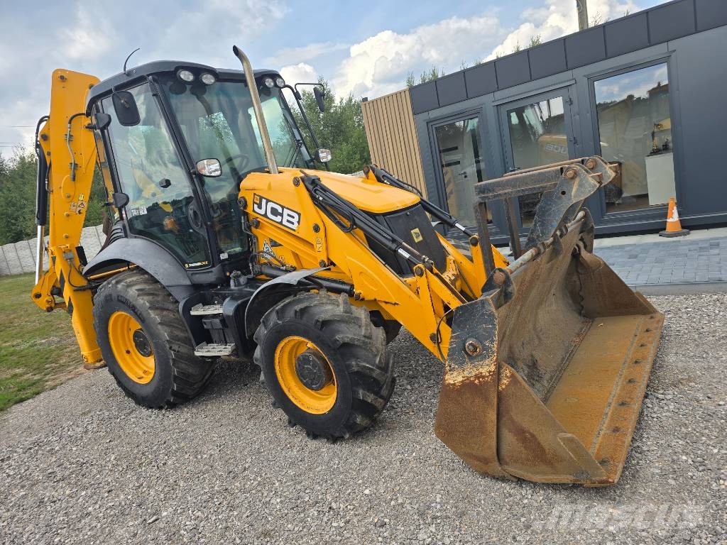 JCB 3 CX Contractor TLB's