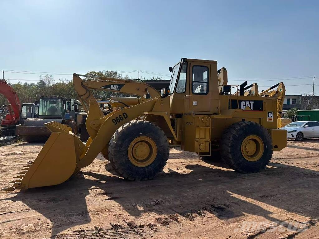 CAT 966D 輪胎式裝載機
