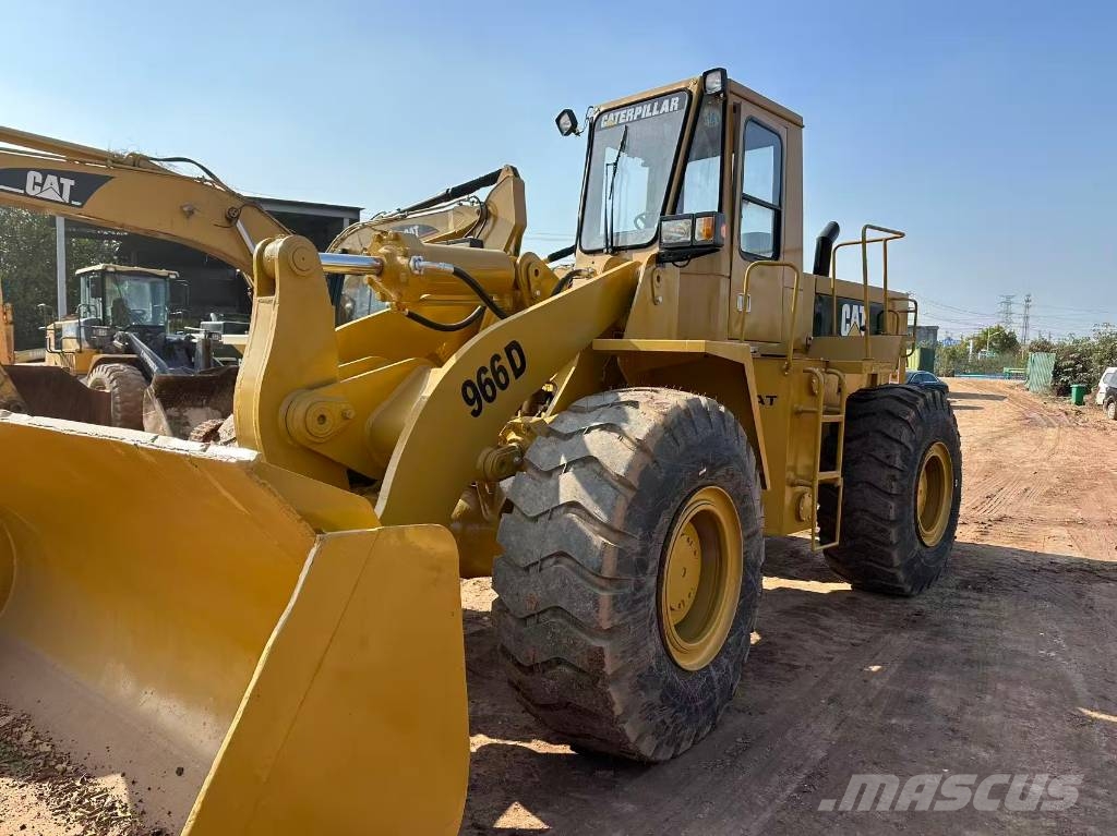 CAT 966D 輪胎式裝載機