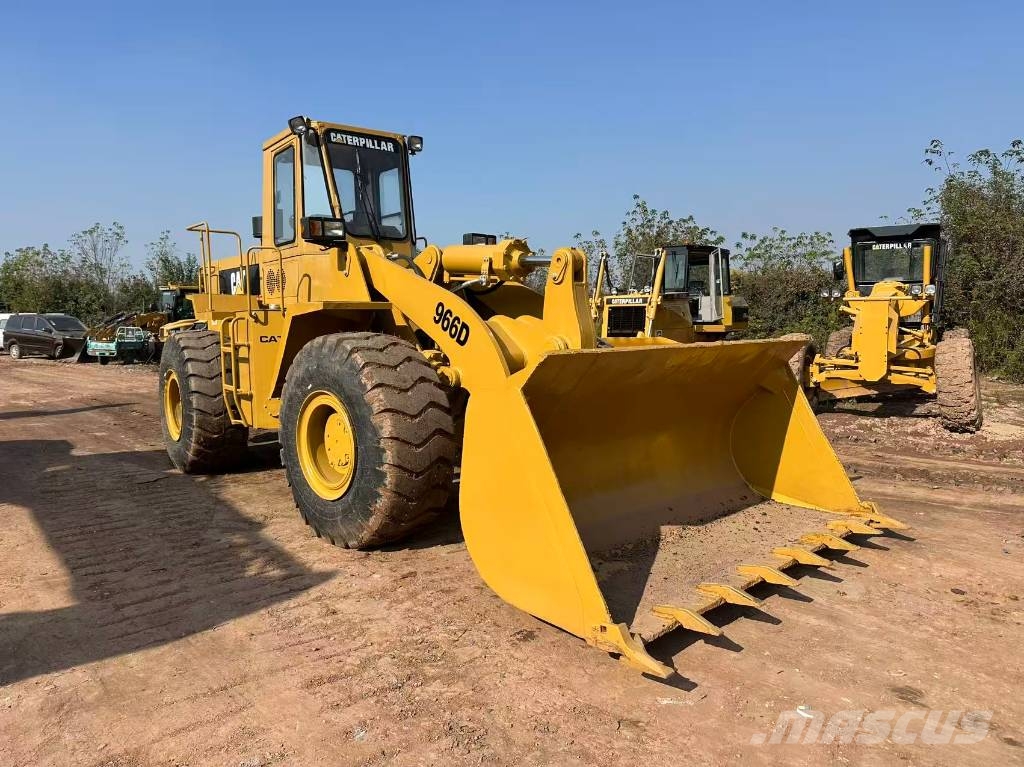 CAT 966D 輪胎式裝載機