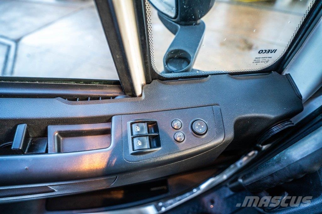 Iveco STRALIS 400 CNG +DHOLLANDIA Camiones caja cerrada