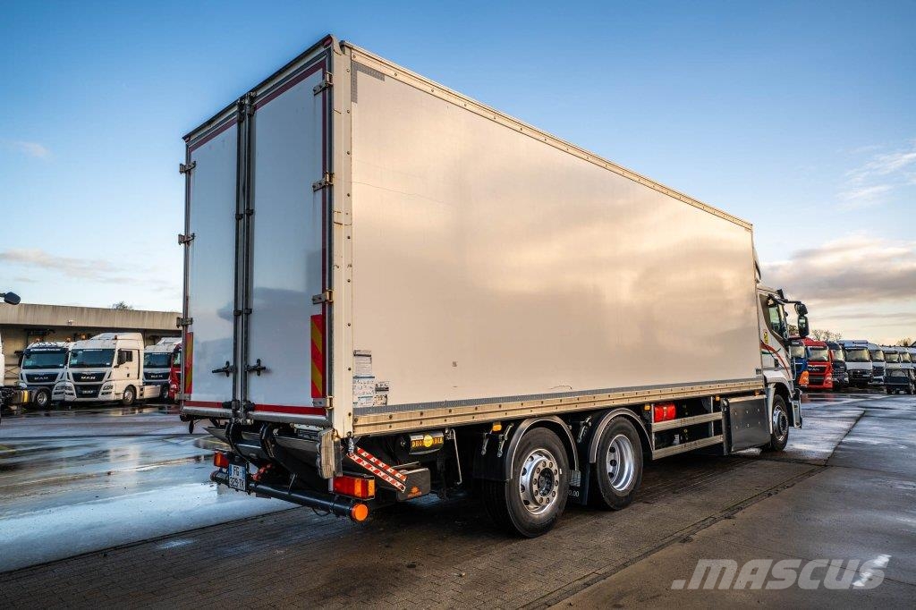 Iveco STRALIS 400 CNG +DHOLLANDIA Camiones caja cerrada