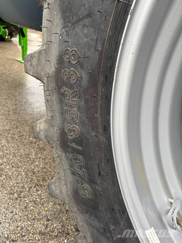 Amazone UX 4200 Special Hinattavat ruiskut