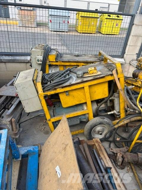 Atlas Copco Diamec 232 他の地下設備