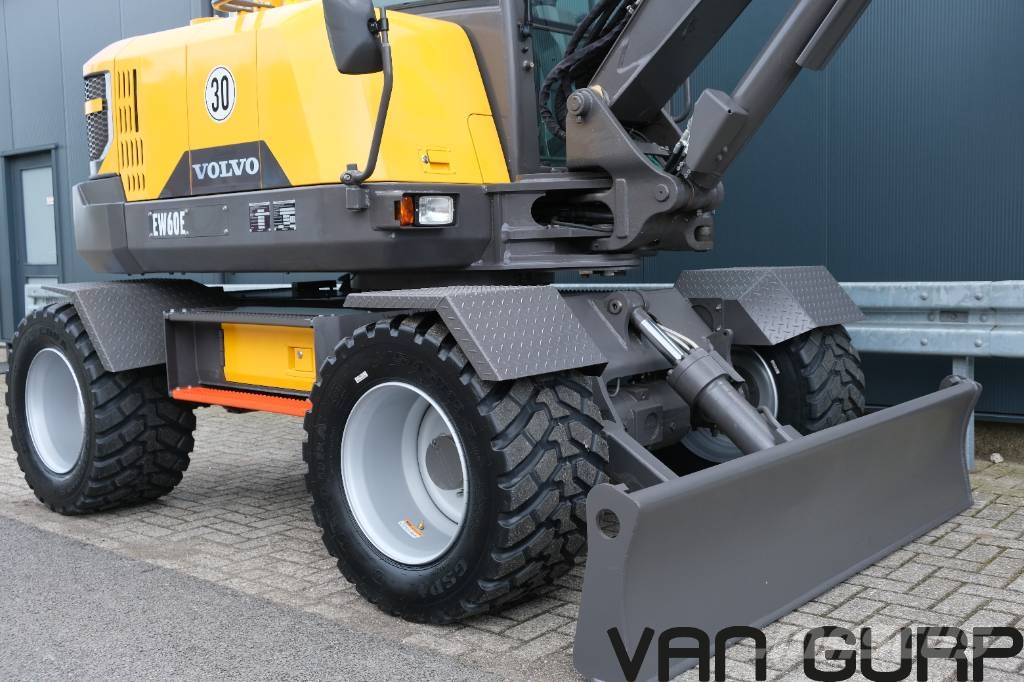 Volvo EW 60 E | 30km/h Verstellausleger Powertilt Klima حفارات بعجل