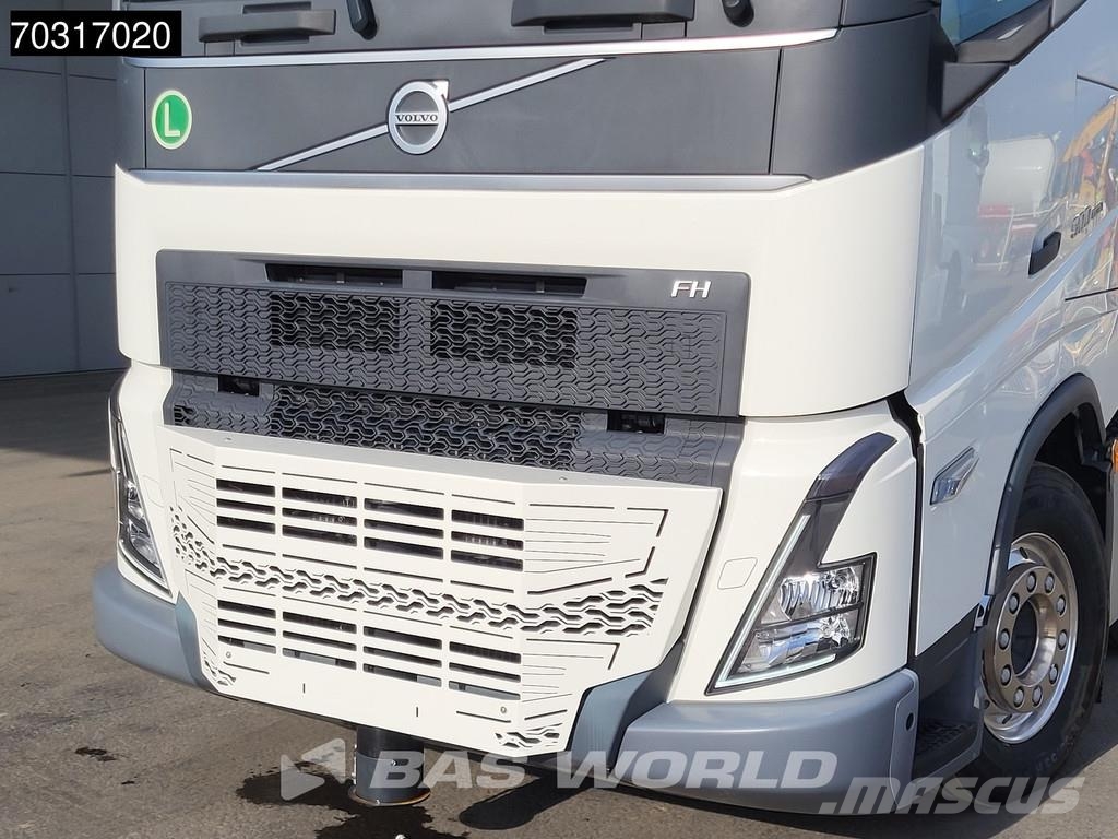 Volvo FH 500 8X2 NEW! HMF 6120 K6 Crane + JIB K5 2.5t Wi Φορτηγά Kαρότσα με ανοιγόμενα πλαϊνά