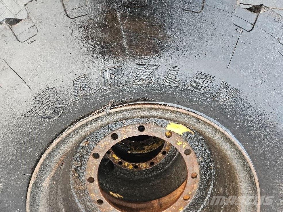 New Holland W110C-Barkley 17.5R25-Tire/Reifen/Band Gume, točkovi i felne