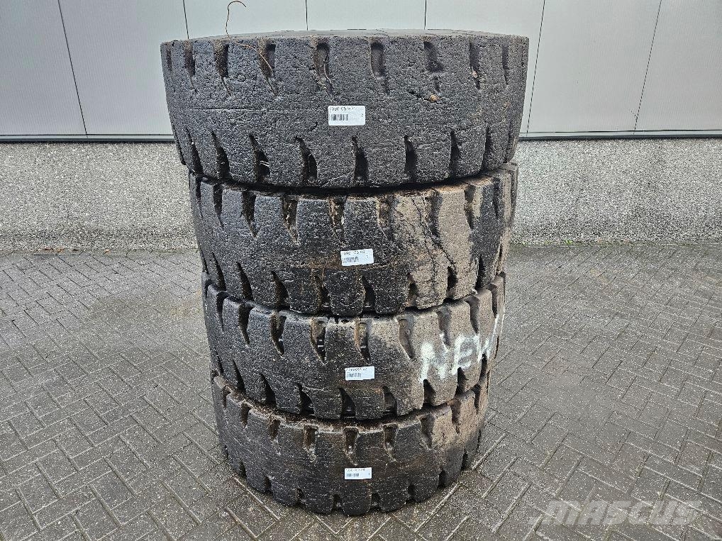 New Holland W110C-Barkley 17.5R25-Tire/Reifen/Band Gume, točkovi i felne