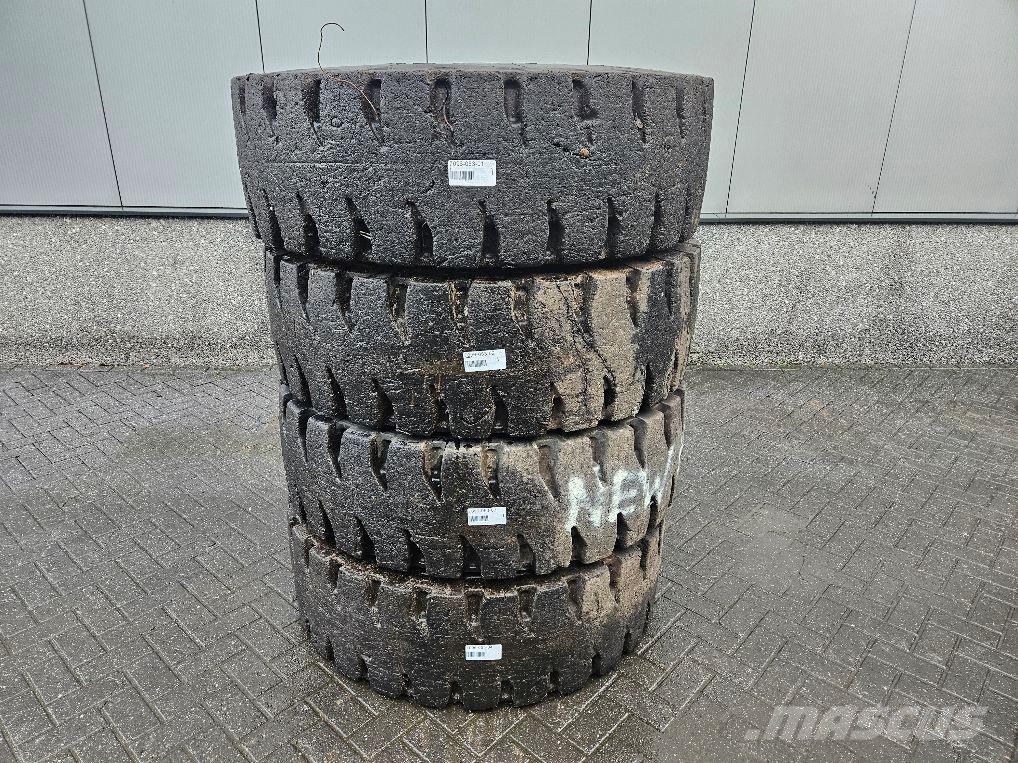 New Holland W110C-Barkley 17.5R25-Tire/Reifen/Band Gume, točkovi i felne
