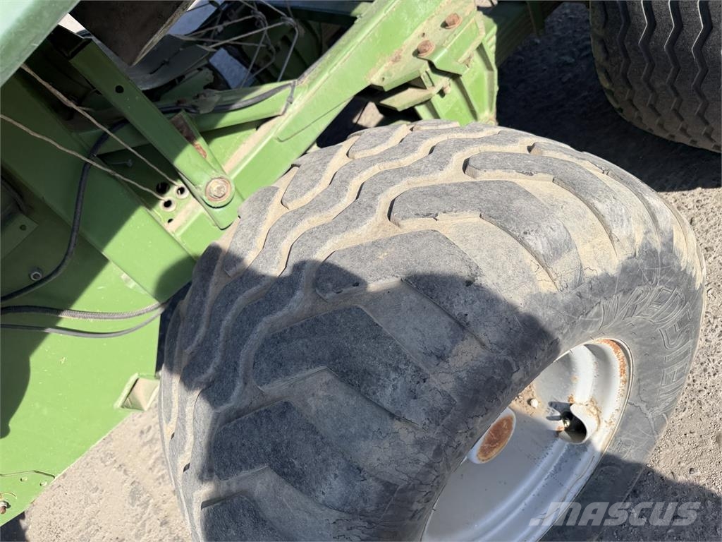 VIN 985 - KRONE BIG PACK 890 D Lis na hranaté balíky V Presse quadre
