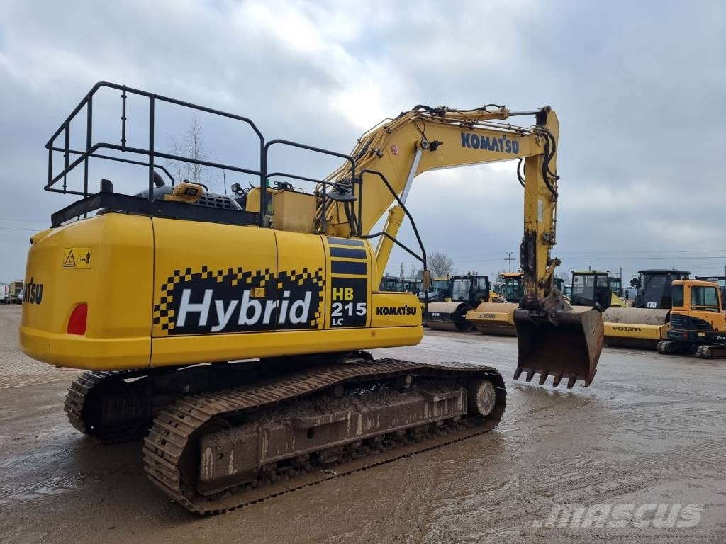 Komatsu HB 215 LC-2 Hybrid حفارات زحافة