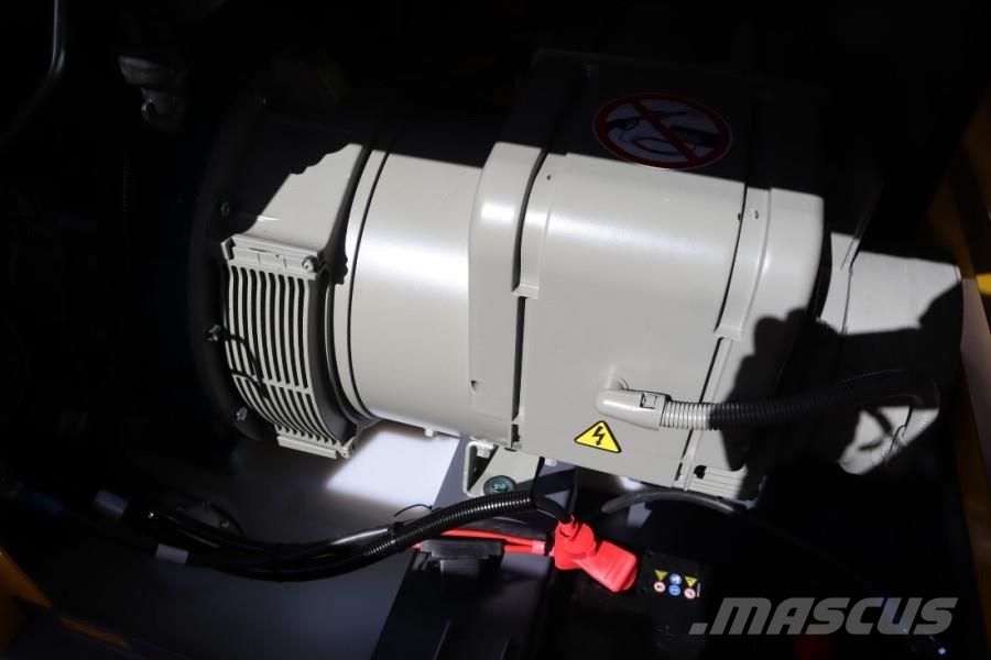 Atlas Copco QAS 40 ST3 Valid inspection, Diesel, 40 kVA ディーゼル発電機