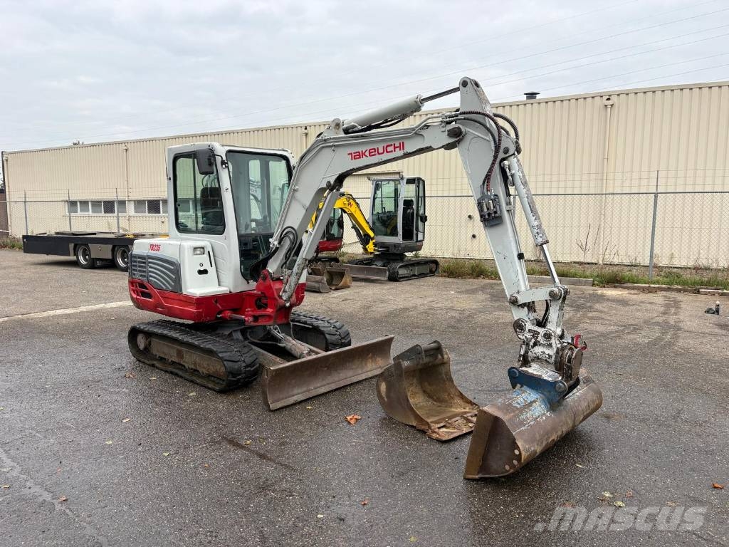 Takeuchi TB 235 POWERTILT!! 2 Bakken Mini ekskavatori < 7 t